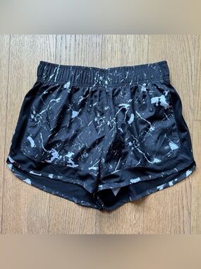Black Marble Print Run Shorts NWT - Size S